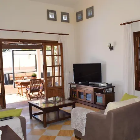 Villa Alai. Privacidad. Piscina Climatizada. Wifi. Tv Cable. Playa Blanca  Buitenkant foto