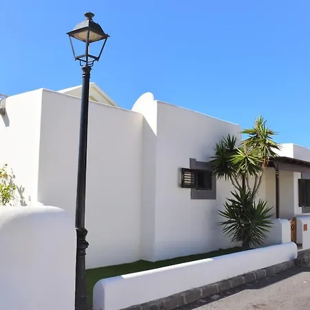 Villa Alai. Privacidad. Piscina Climatizada. Wifi. Tv Cable. Playa Blanca  Buitenkant foto