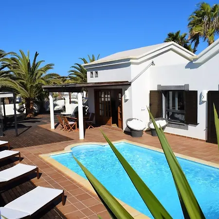 Villa Alai. Privacidad. Piscina Climatizada. Wifi. Tv Cable. Playa Blanca  Buitenkant foto
